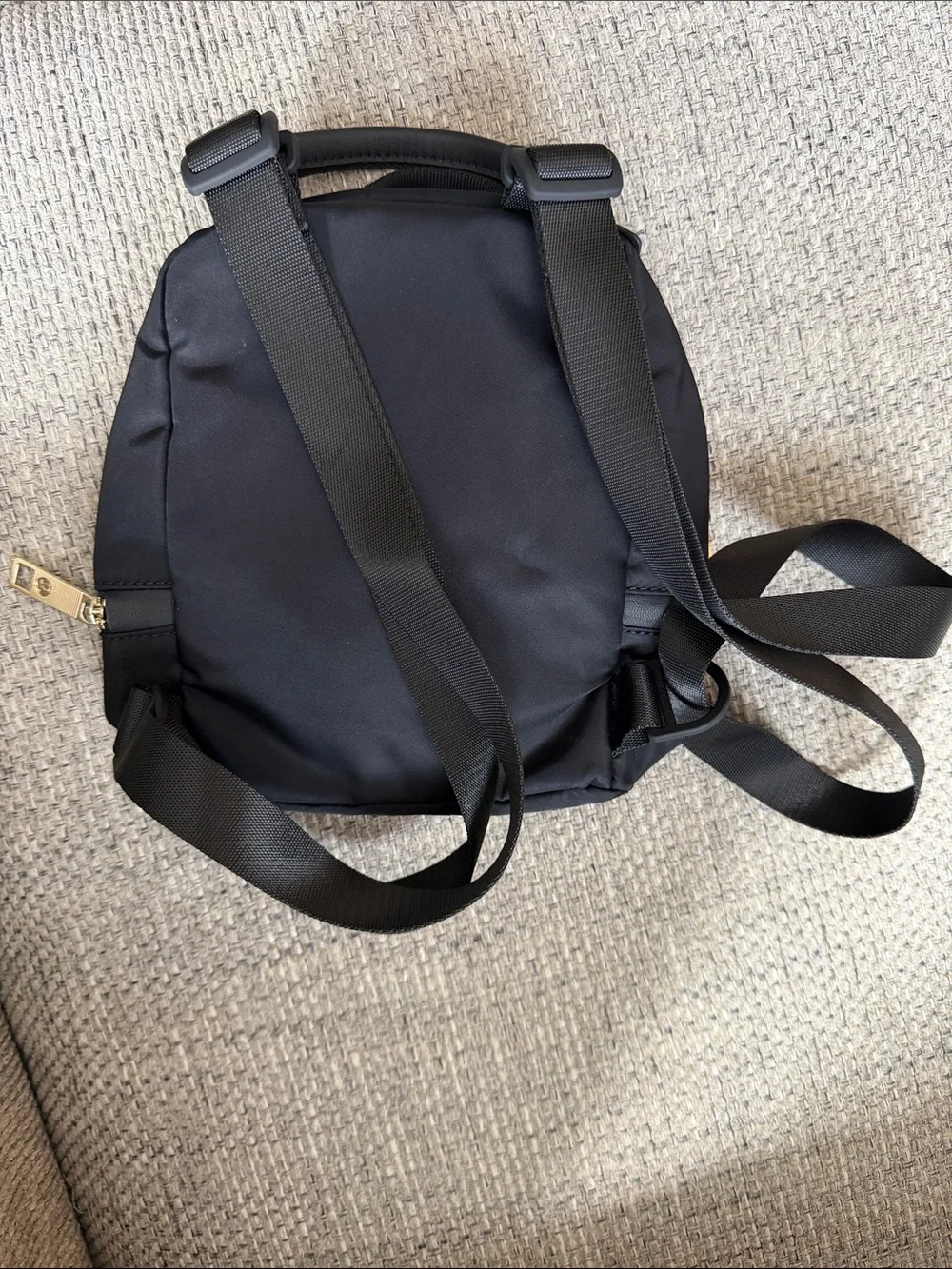 Lululemon city adventurer backpack 3L